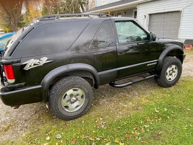 Chevrolet Blazer 2002 photo 3