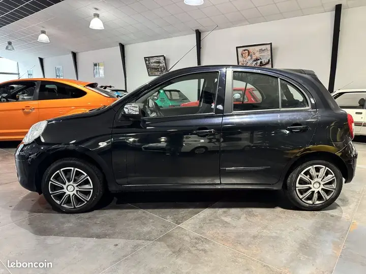 Nissan Micra 2012 photo 4