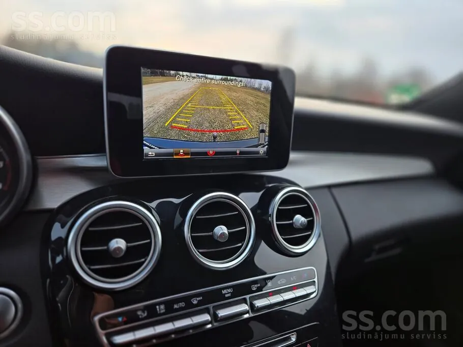 Mercedes-Benz C220 2016 photo 5