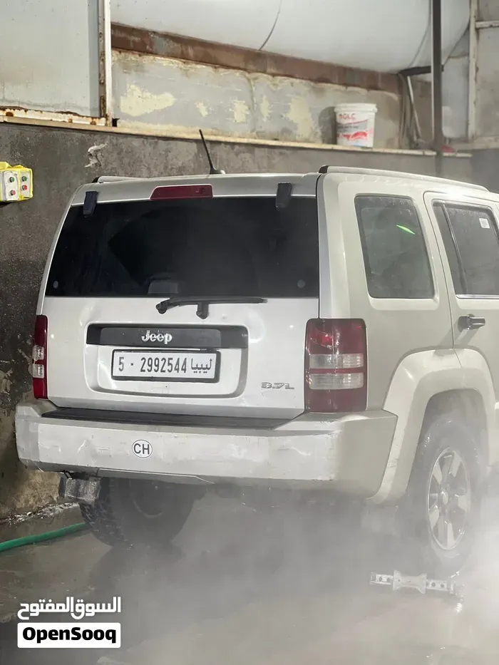 Jeep Liberty 2009 photo 3