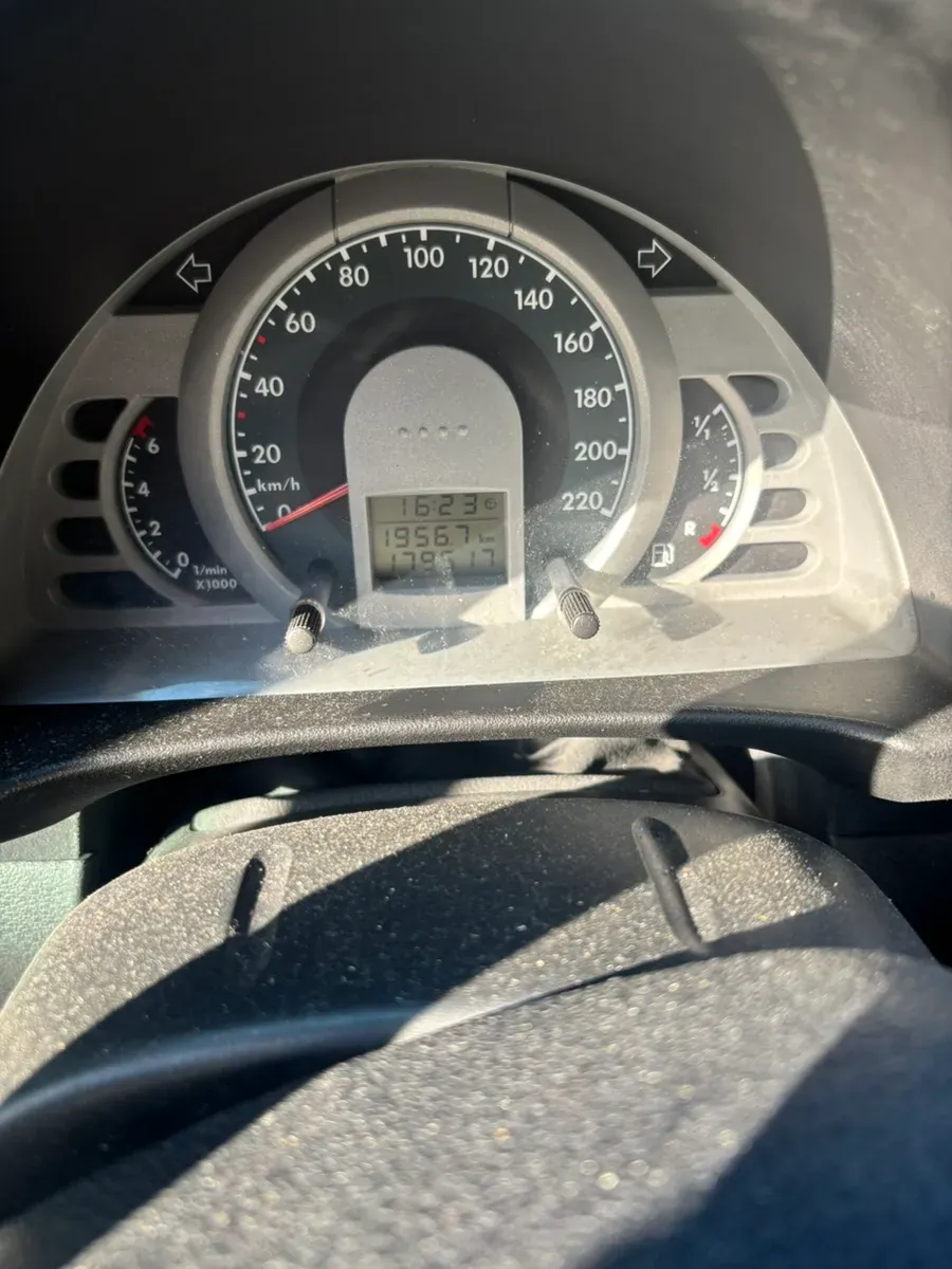 Volkswagen Fox 2008 photo 2