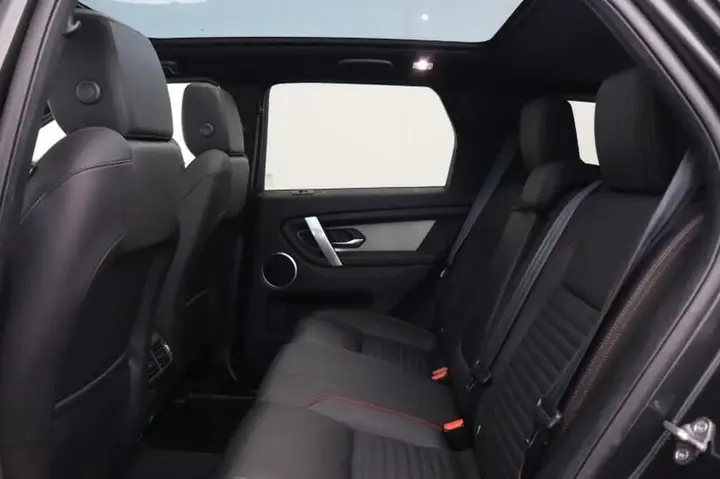 Land Rover Discovery Sport 2023 photo 5