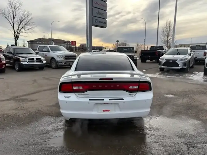 Dodge Charger 2014 photo 5