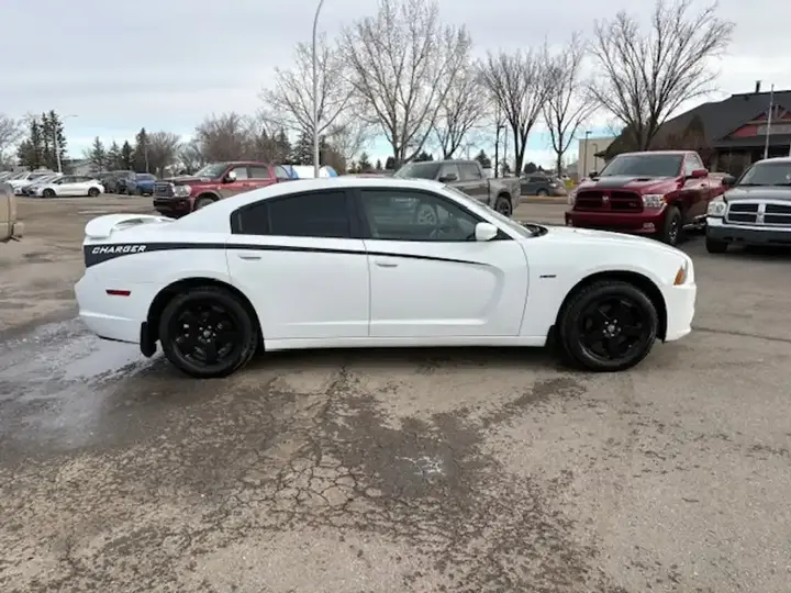 Dodge Charger 2014 photo 3