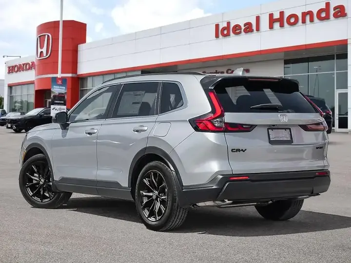 Honda Cr-V 2027 photo 4