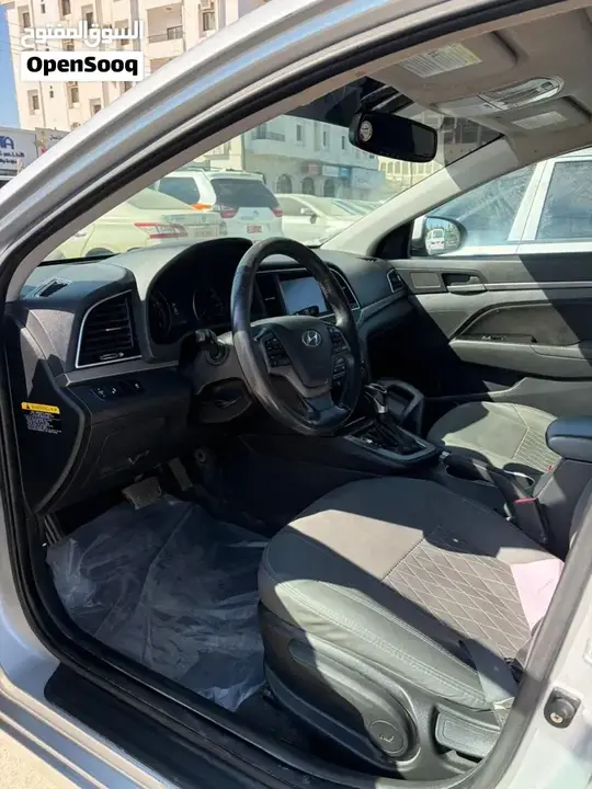 Hyundai Elantra 2017 photo 3