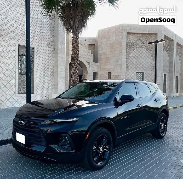 Chevrolet Blazer 2021 photo 2