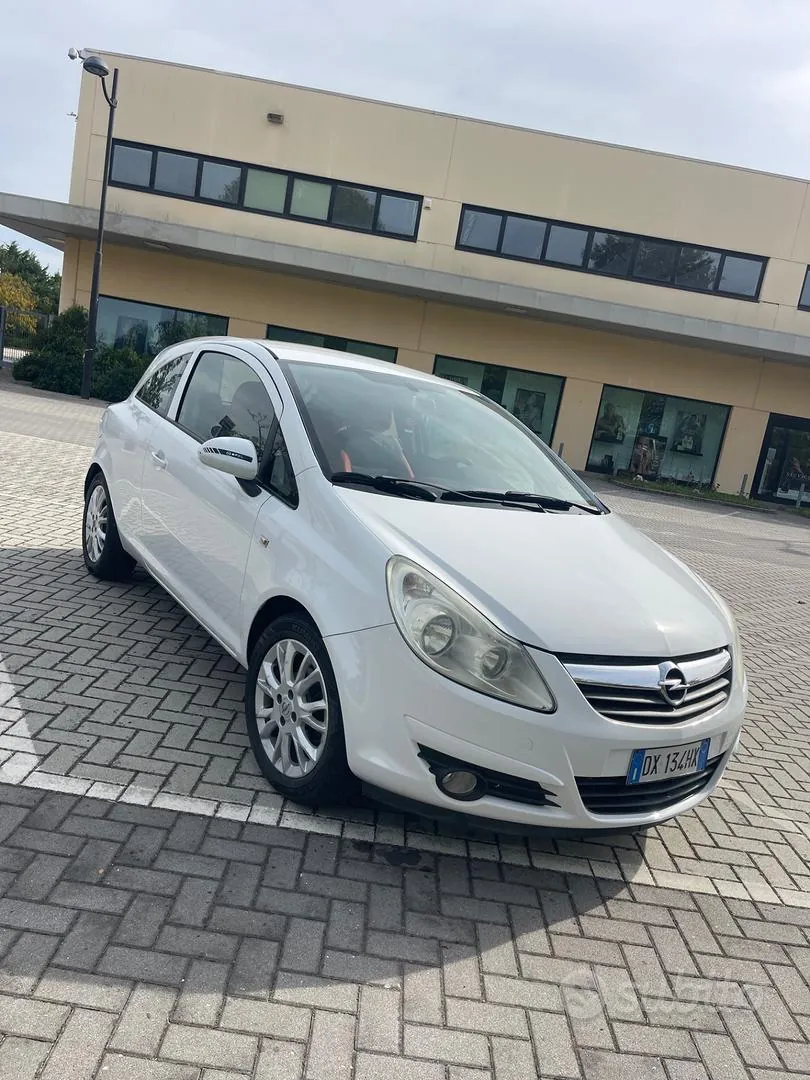 Opel Corsa 2009 photo 2