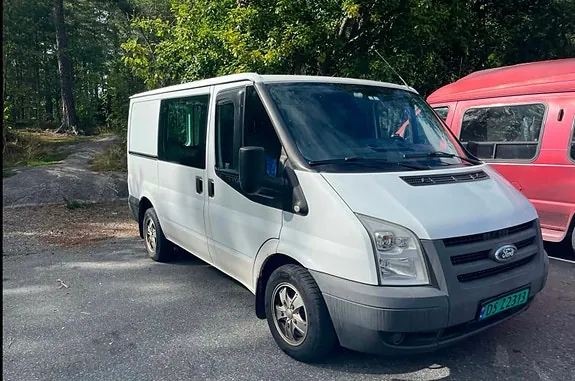 Ford Transit 2010 photo 2