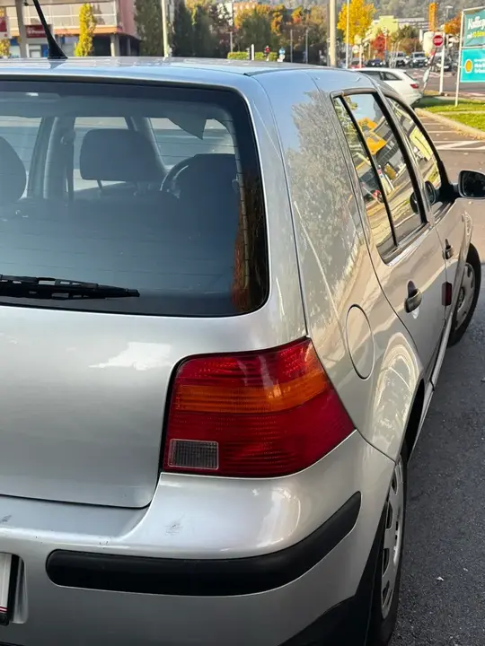 Volkswagen Golf 2002 photo 2