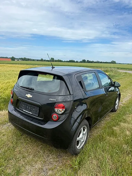 Chevrolet Aveo 2011 photo 4