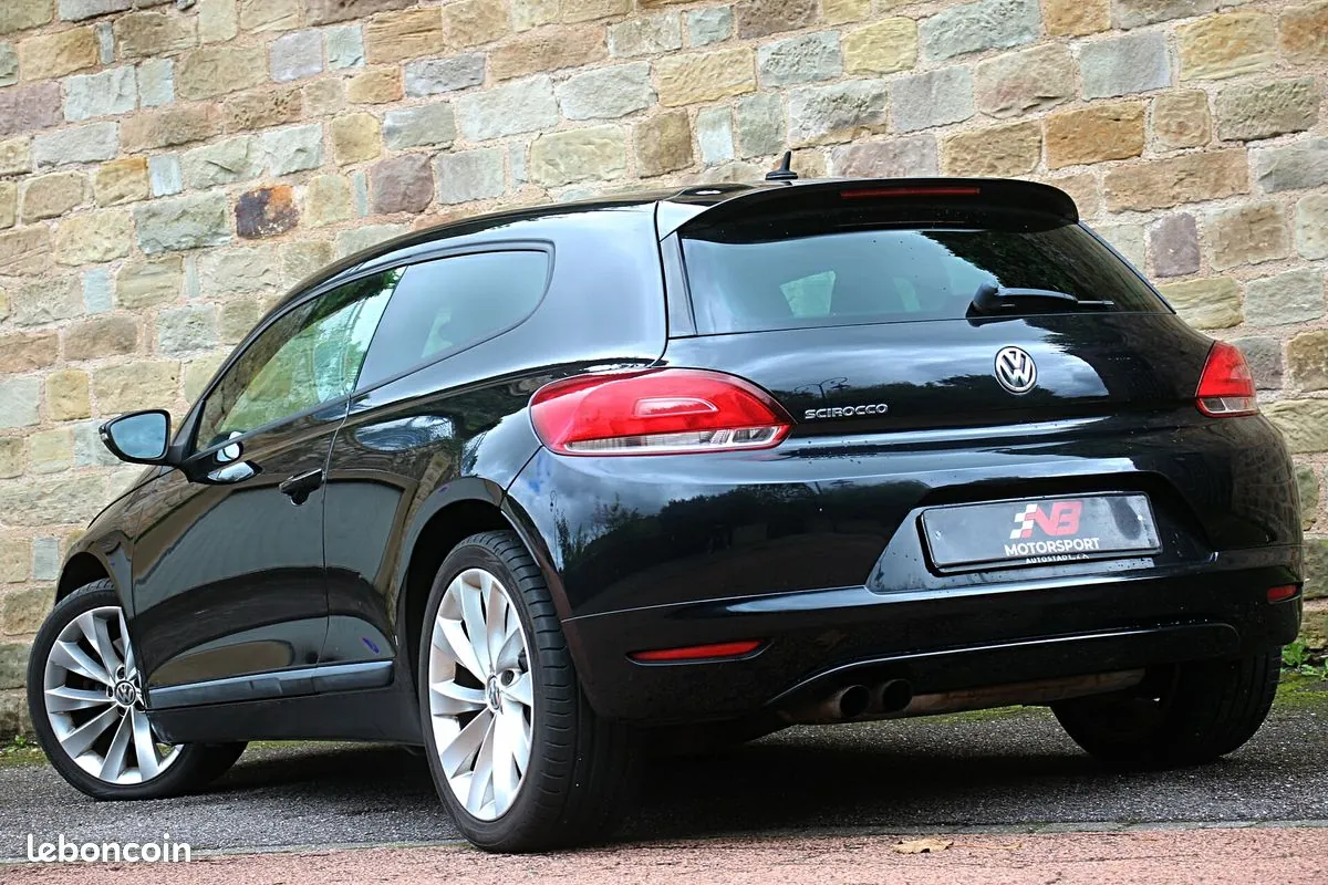 Volkswagen Scirocco 2010 photo 2