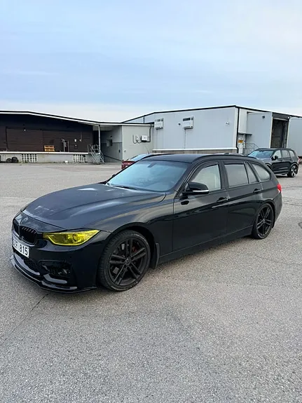 BMW 328I 2013 photo 3