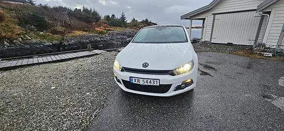 Volkswagen Scirocco 2010 photo 2