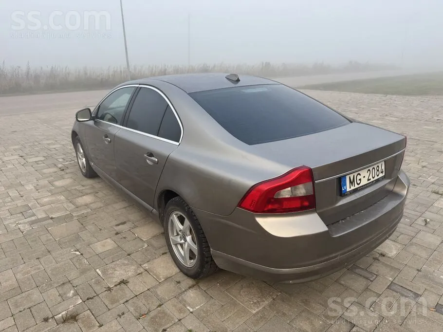 Volvo S80