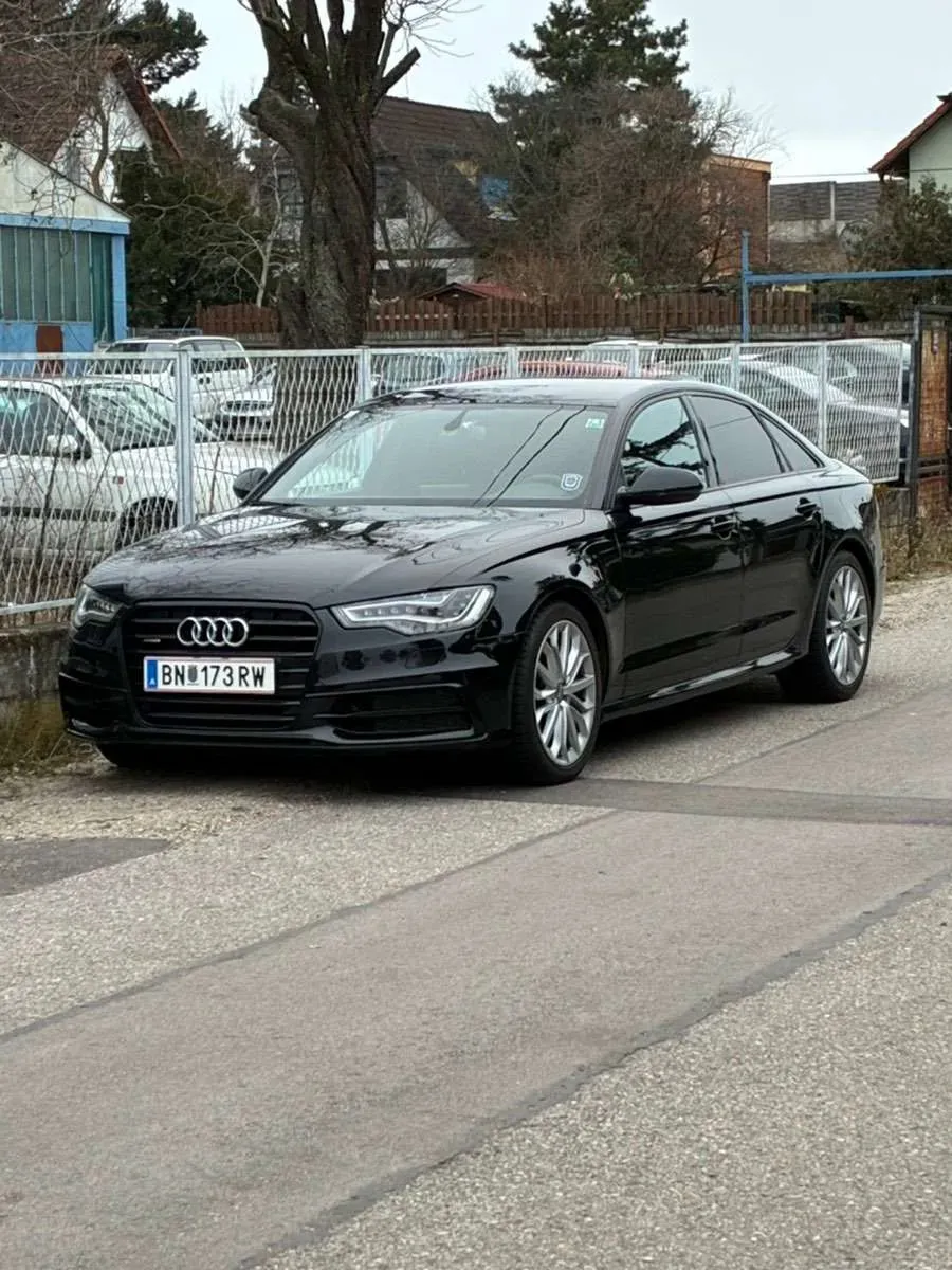 Audi A6 2011 photo 2