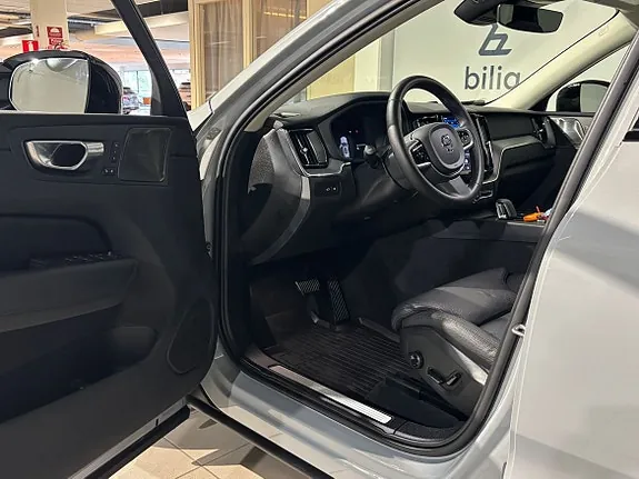 Volvo Xc60 2025 photo 5