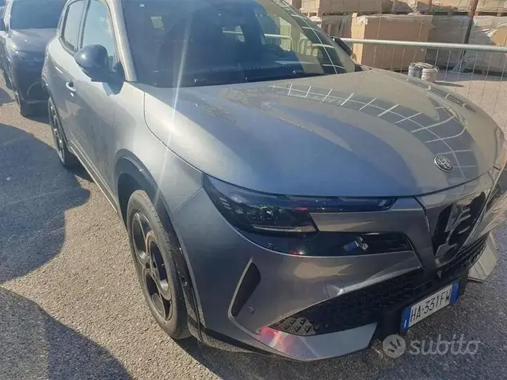 Alfa Romeo Junior 2025 photo 2