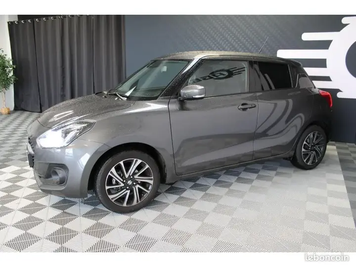 Suzuki Swift 2021 photo 2