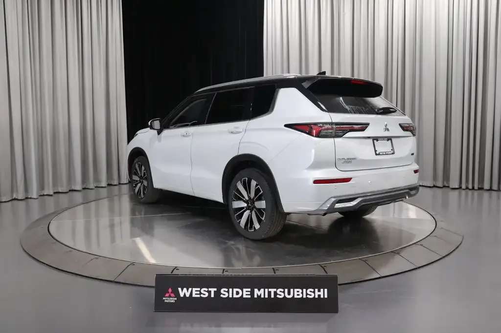 Mitsubishi Outlander 2026 photo 4