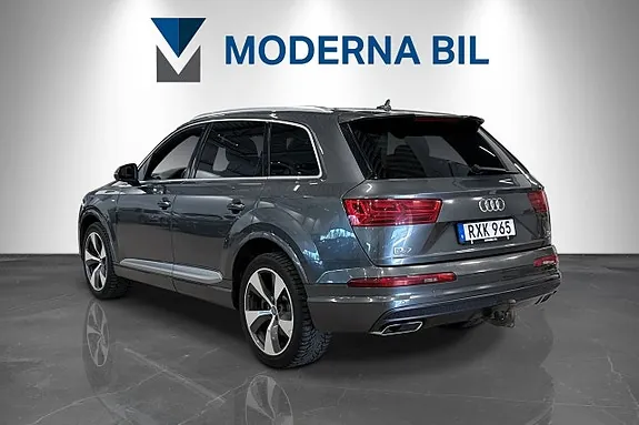 Audi Q7 2016 photo 4