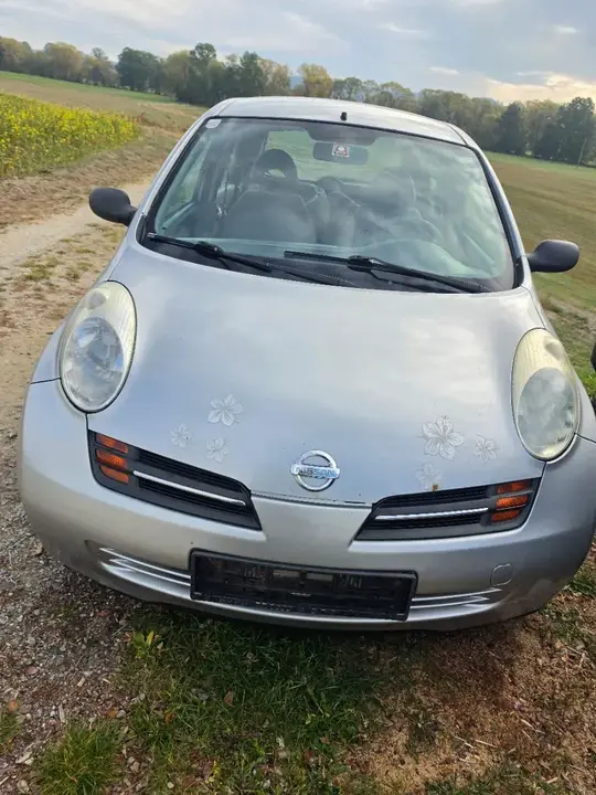 Nissan Micra 2003 photo 3