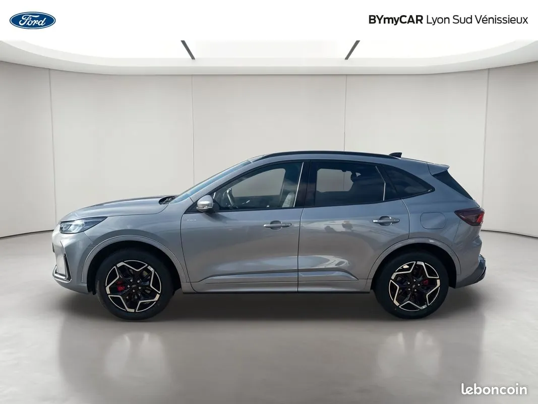 Ford Kuga 2025 photo 2