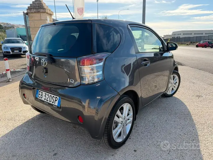 Toyota Iq 2010 photo 5