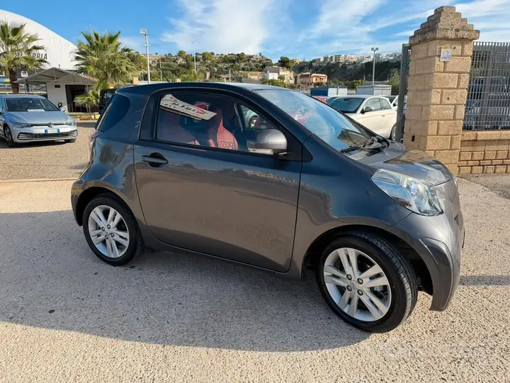 Toyota Iq 2010 photo 4