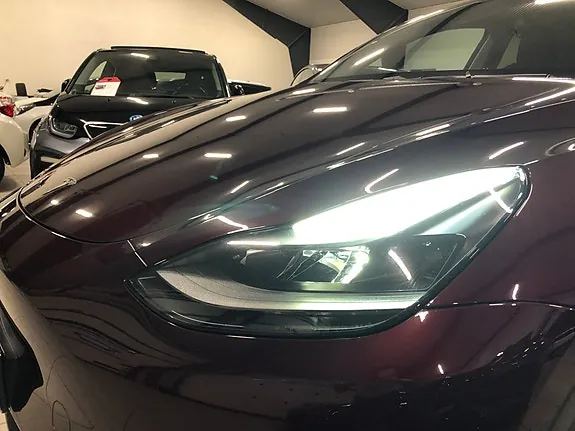 Tesla Model Y 2024 photo 4
