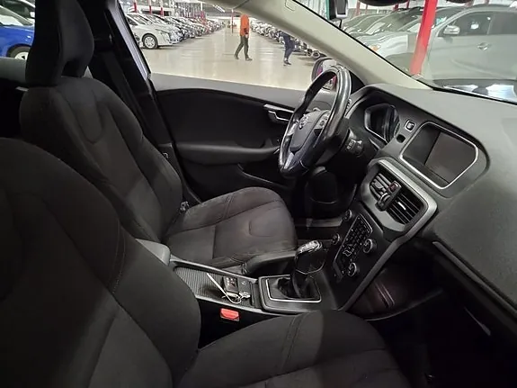 Volvo V40 2014 photo 4