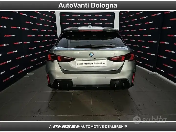 BMW 1 Series 2025 photo 5