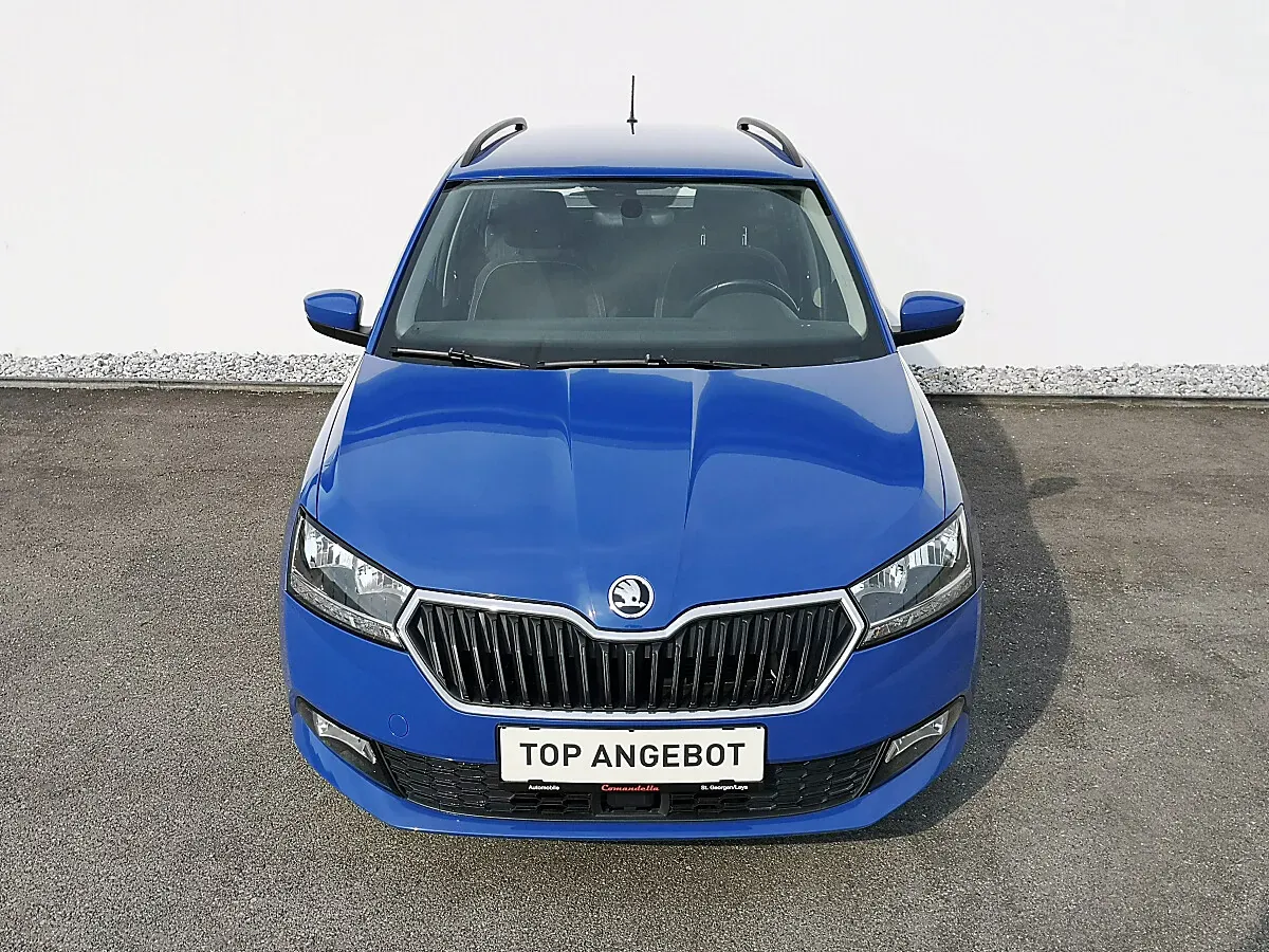 Skoda Fabia 2022 photo 3