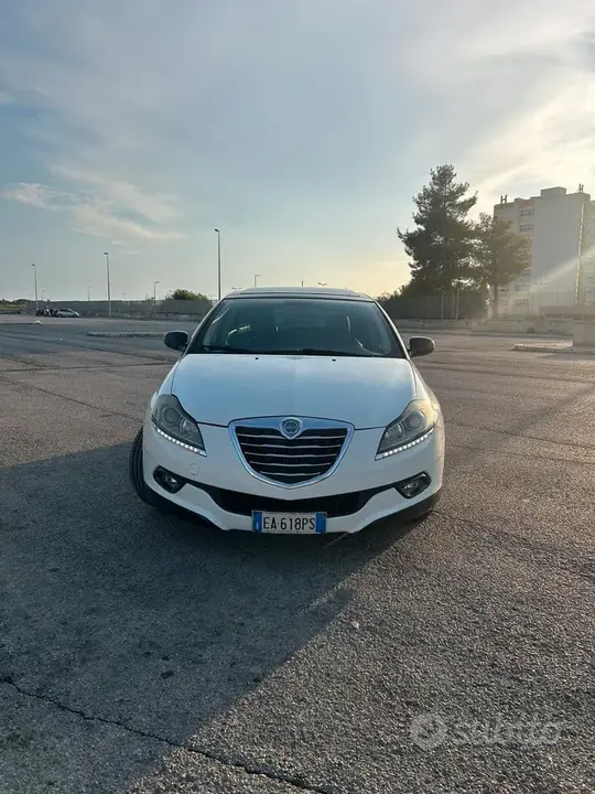 Lancia Delta 2010 photo 2