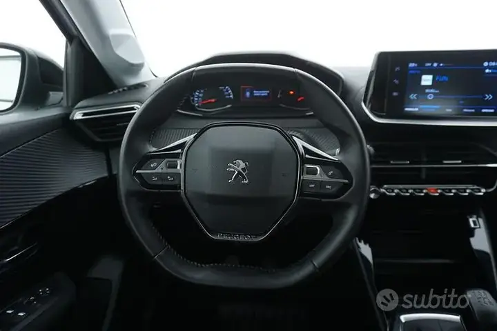 Peugeot 208 2023 photo 4