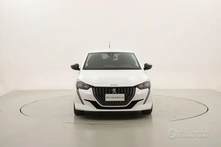 Peugeot 208 2023 photo 2