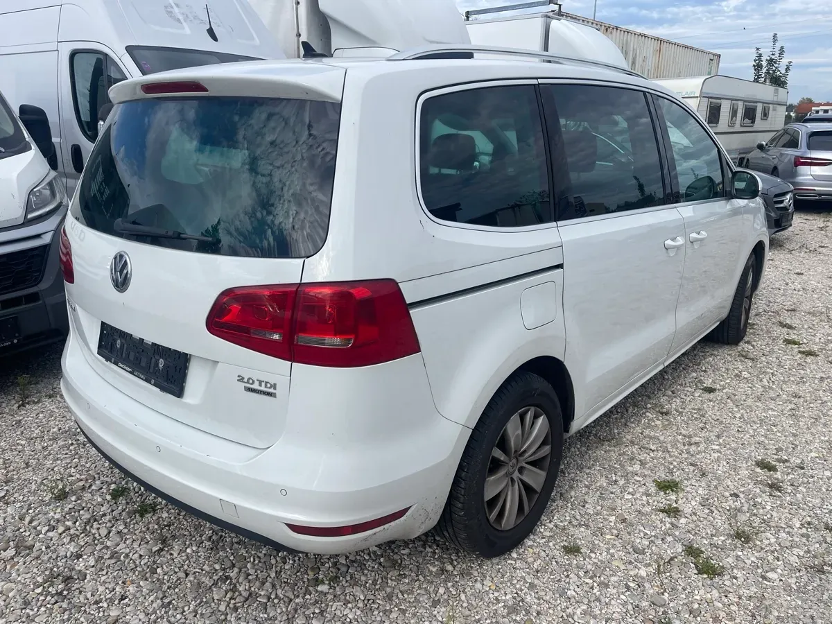 Volkswagen Sharan 2015 photo 2
