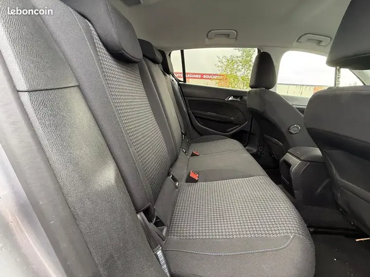 Peugeot 308 2018 photo 5