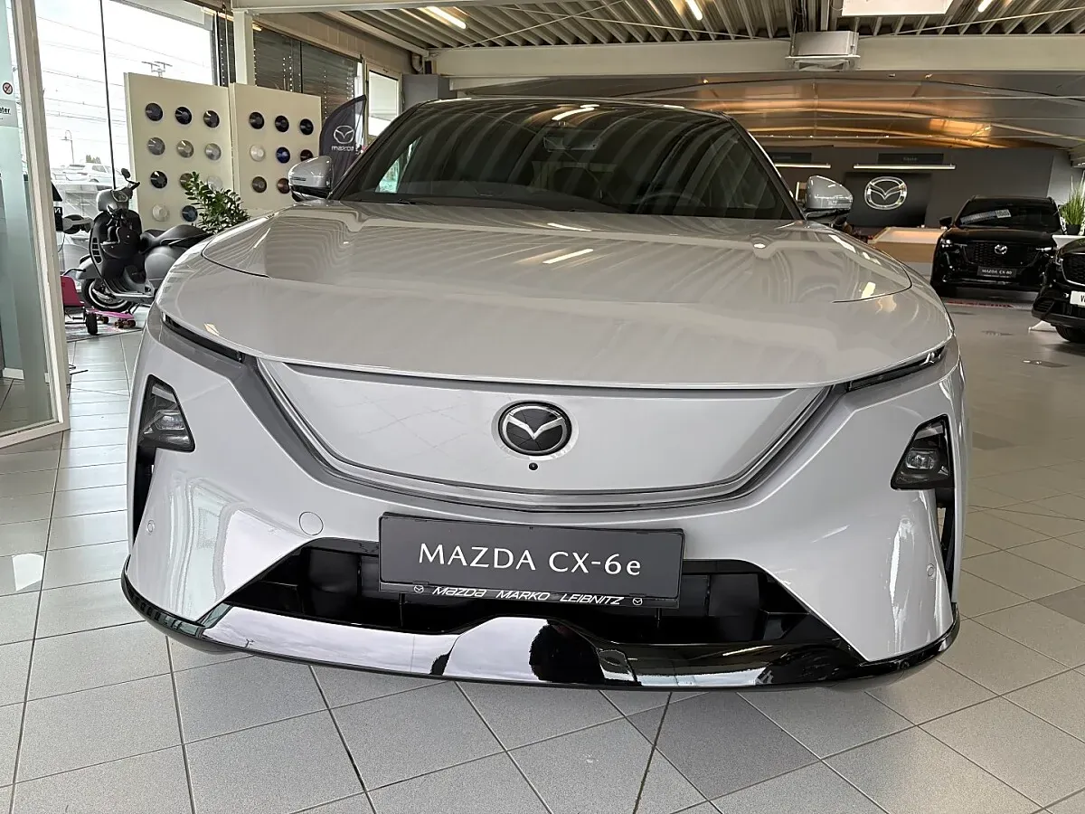 Mazda Cx-6E photo 2