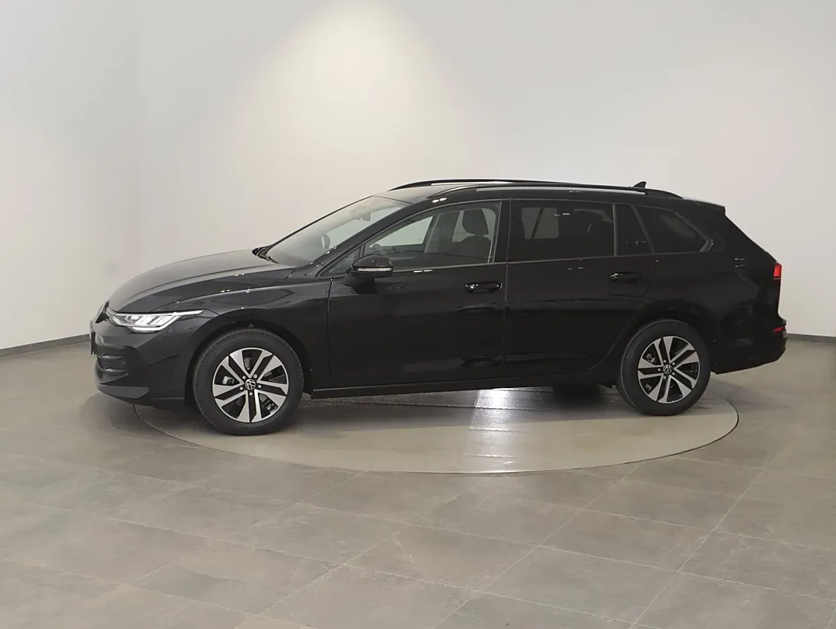 Volkswagen Golf 2026 photo 3
