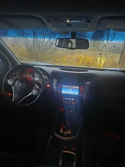 Nissan Navara 2016 photo 5