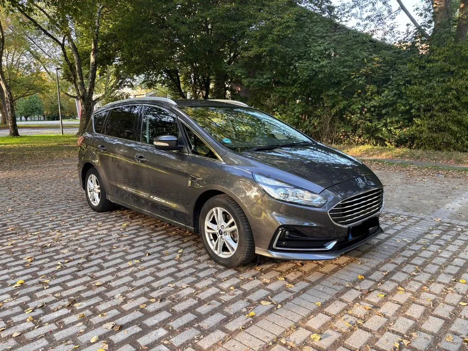 Ford S-Max