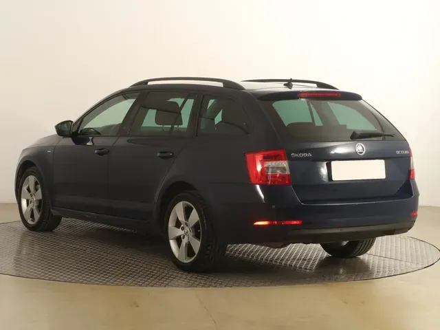 Skoda Octavia 2018 photo 3