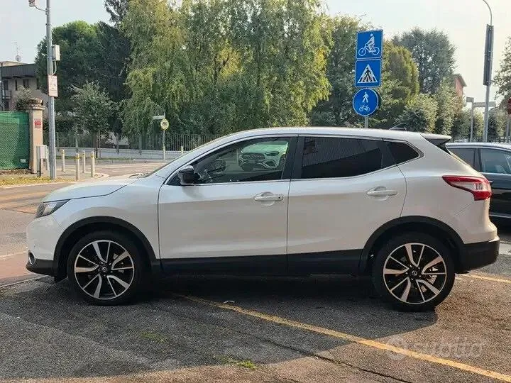 Nissan Qashqai 2014 photo 4