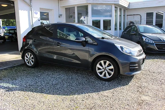 Kia Rio 2016 photo 3