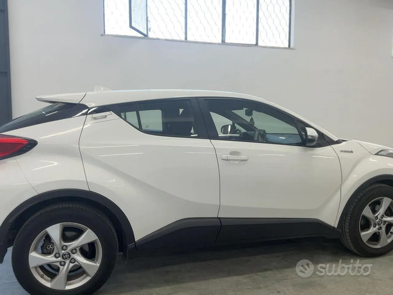 Toyota C-Hr 2018 photo 5