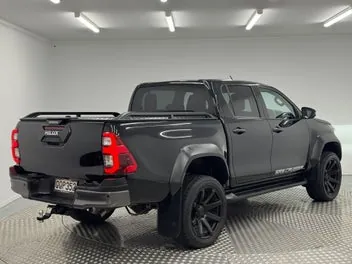 Toyota Hilux 2024 photo 4