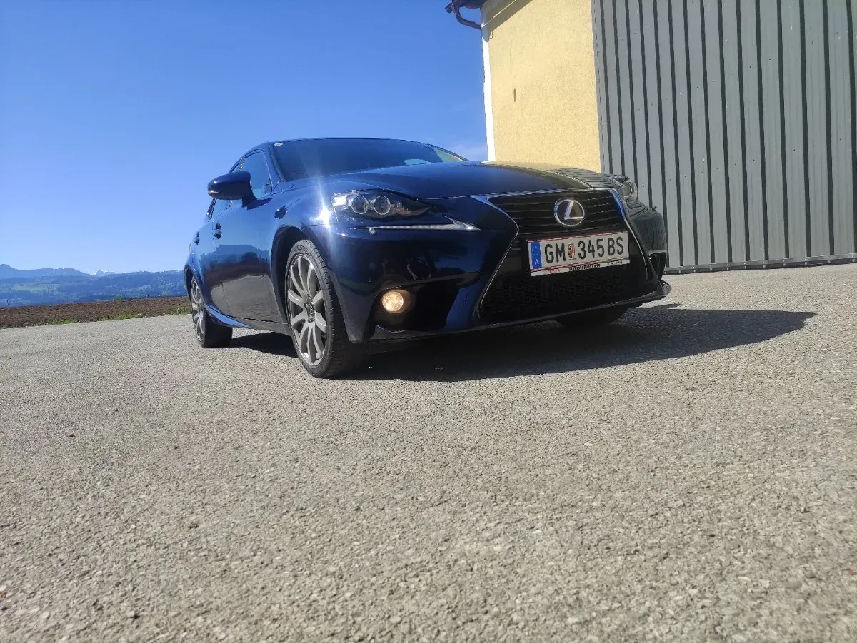 Lexus Is 300H