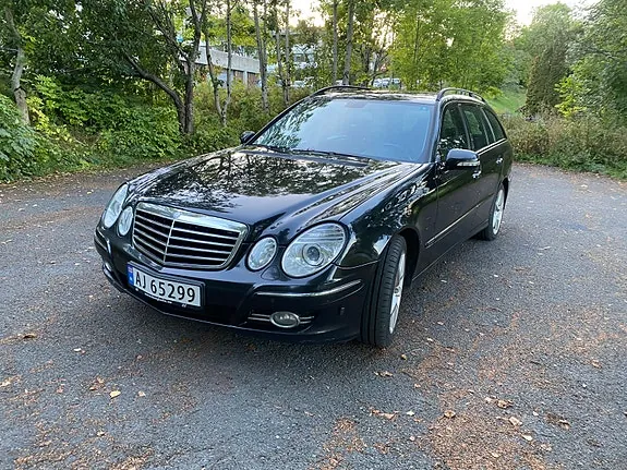 Mercedes-Benz E220 D 2006 photo 4