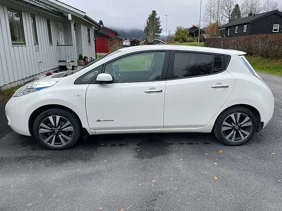 Nissan Leaf 2017 photo 3